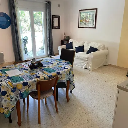 Rez-de-jardin - Proche Plages&port *